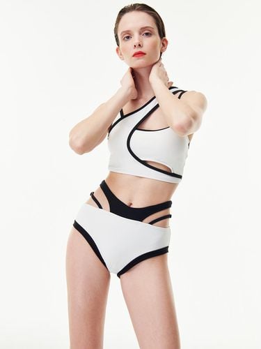 Curve Polkini Set_Off White & Black - SOGNARE BY - Modalova