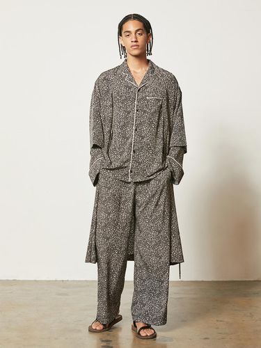 THREE- QUARTER SLEEVE ROBE_Black - atempo - Modalova