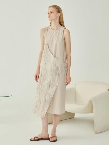 SLIT WRAP DRESS_beige vein - atempo - Modalova