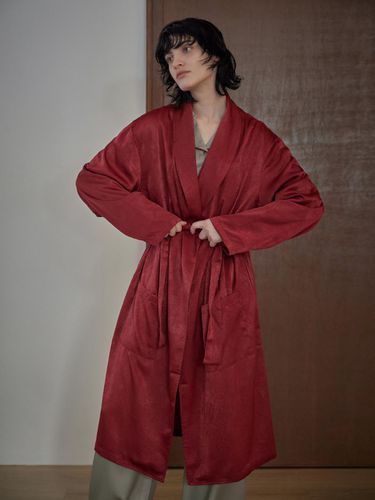 CLASSIC LONG ROBE_ Red - atempo - Modalova