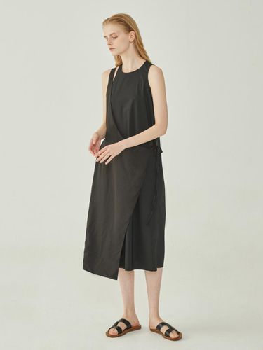 SLIT WRAP DRESS_black - atempo - Modalova