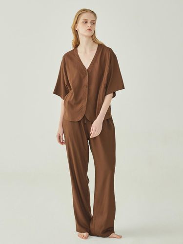 COZY ROUND PAJAMA SET_pure brown - atempo - Modalova