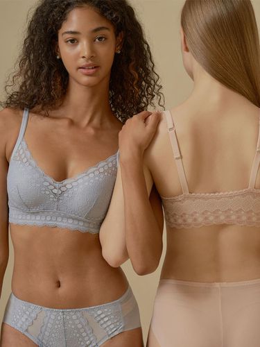 A classic lace bralette - comfortlab - Modalova