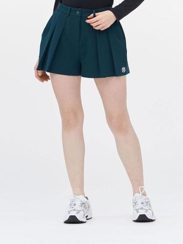 A.F. Pleats Shorts Green - goxo - Modalova