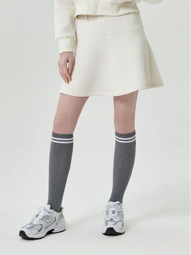 Metal Logo Cozy Flare Skirt Cream - goxo - Modalova