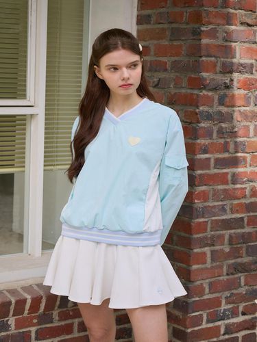 Smile Heart Hybrid Woven Sweatshirt Sky Blue - goxo - Modalova