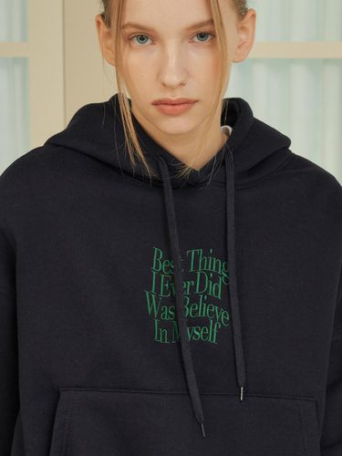 Believe embroidered hoodie [DEEP NAVY] - DEHEVE - Modalova