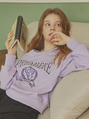 Campus Emblem Sweatshirt - Lavender - PREMIERE AMOUR - Modalova