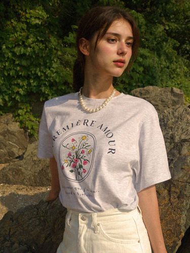 Flower Garden Half Sleeve Tee - PREMIERE AMOUR - Modalova