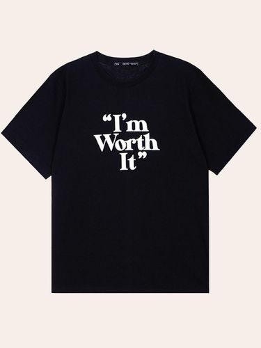 Worth It T-shirt [Black] - DEHEVE - Modalova