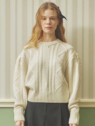 Merino Volume Cable Knit - Light Beige - PREMIERE AMOUR - Modalova