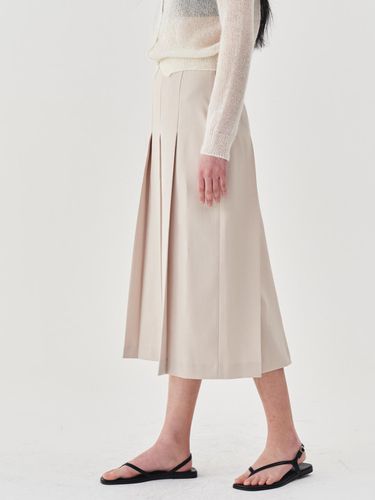 Waist pleated skirt (beige) - tetu - Modalova