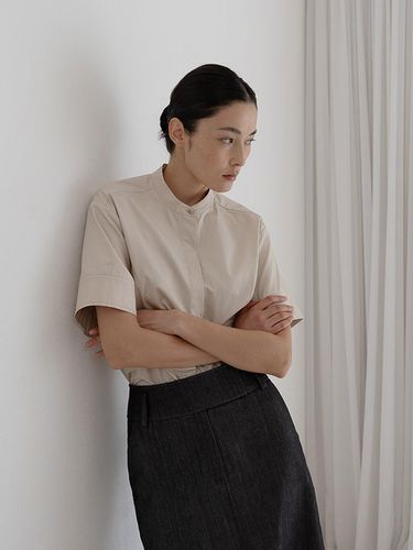 Short Sleeve Stand Collar Shirt - YIJU - Modalova