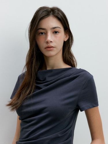 DRAPE HALF SLEEVE T_2COLOR - octette - Modalova