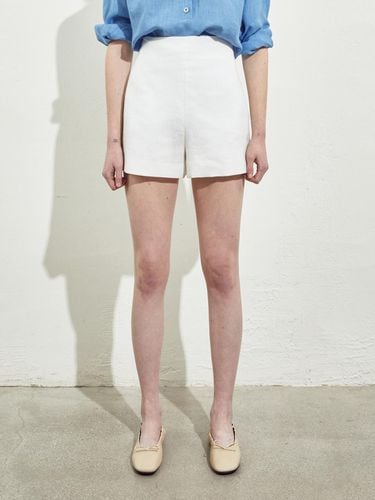 HIGHWAIST SHORT PANTS_WHITE - RIDIFI - Modalova