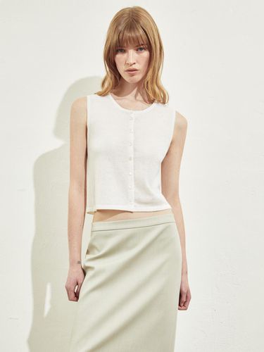 WOOL BUTTON SLEEVELESS TOP_Light Beige - RIDIFI - Modalova