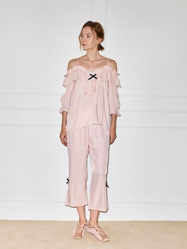 MJ_Off-the-shoulder bow pajamas_PINK - Melanie Joy - Modalova