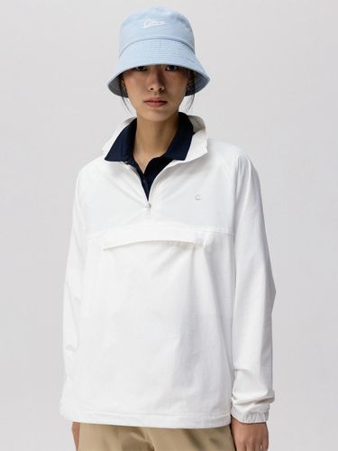 Texture Half-Zip Anorak (White) - CLOVE - Modalova