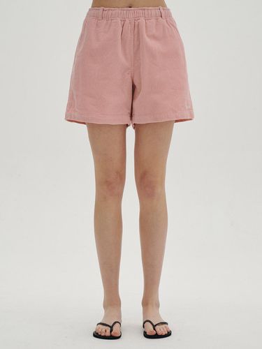 Corduroy Short Pants (Pink) - CLOVE - Modalova