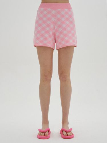 Gingham Knit Shorts (Pink) - CLOVE - Modalova