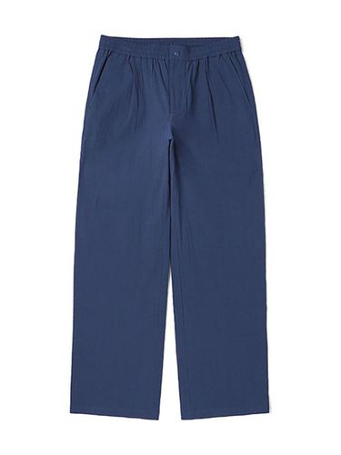 Seersucker full banding one-tuck wide pants (NAVY) - ADHOC - Modalova