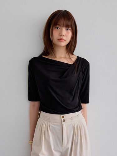 AR_Classic swing collar top_BLACK - Aei&Rei - Modalova