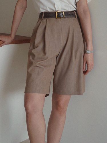 Cool Bermuda Shorts (Light Brown) - NOMINATE - Modalova