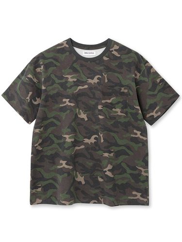 Camouflage Pocket T-shirt [Camouflage Green] - Millo Archive - Modalova