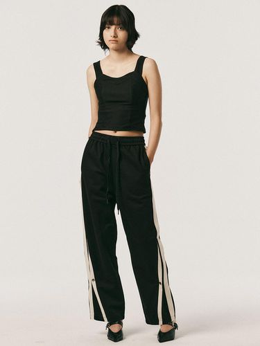 AR_Side stripe black pants - Aei&Rei - Modalova