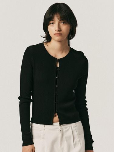 AR_Slim round neck cardigan_3 colors - Aei&Rei - Modalova