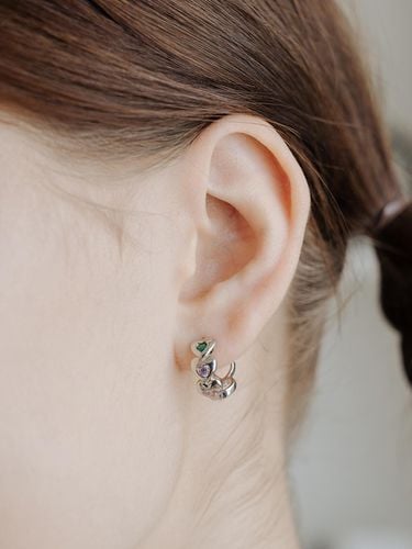 Heart Color Cubic Earring - SCALETTO - Modalova