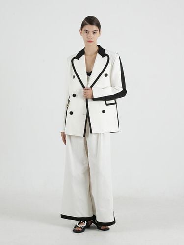 LIOR Jacket - White - GAYEON LEE - Modalova