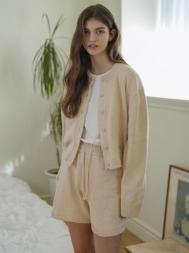 Round Cardigan & Knit Shorts Set Up () - VLETI - Modalova