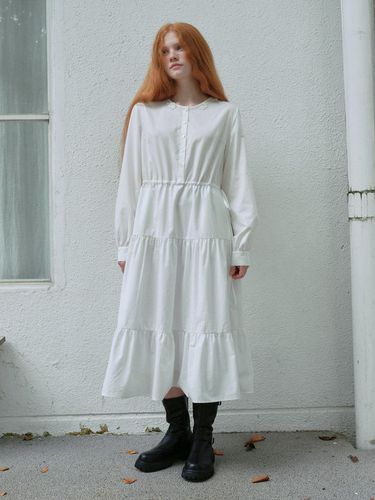 Shirring Shirt dress (white) - TRWA - Modalova