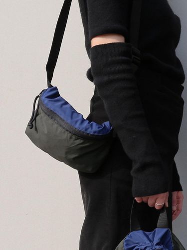 Color Block Jumper Belt Bag_RYBCS20632KHX - RE;CODE - Modalova