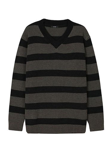 Loose Fit Stripe V-Neck Pullover (BLACK) - ADHOC - Modalova