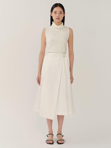 Belted Wrap Skirt Off-White - KINDERSALMON - Modalova