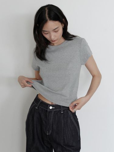 Round crop t-shirt - URAGO - Modalova