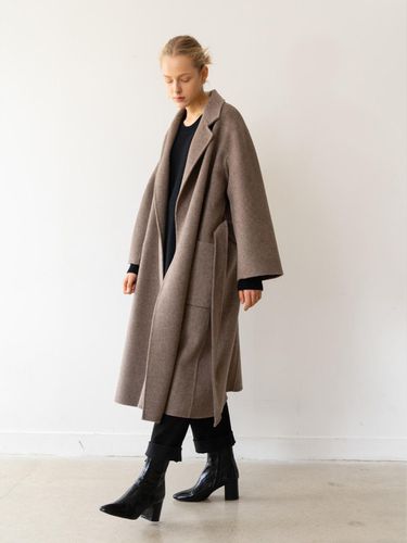 ESSENTIAL] Handmade Herringbone Coat Brown - KINDERSALMON - Modalova