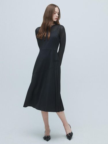 SIDE PLEATED LONG DRESS(BLACK) - EVOKE ERA - Modalova