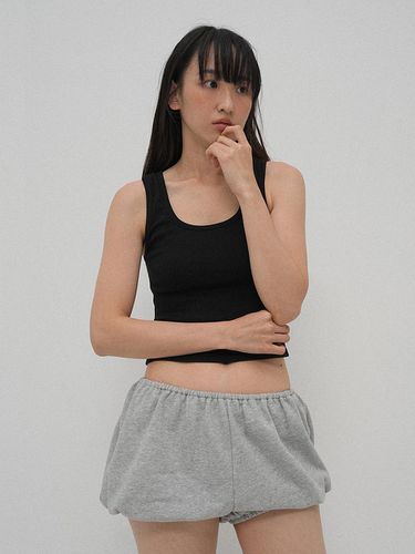 SOFT RIBBED CROP TOP_BLACK - LLLDESIGNSTUDIO - Modalova