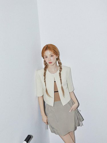 Half Sleeve Round Cropped Jacket YE_K242PSF701 - DEKAVV - Modalova