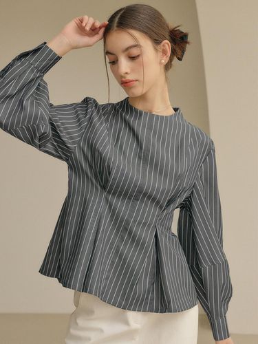 Feminine PATTERN Blouse [] / WBC1L03504 - GENERAL IDEA - Modalova