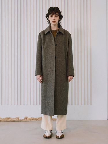 Two-Tone Long Coat BR_K224PSG708 - DEKAVV - Modalova