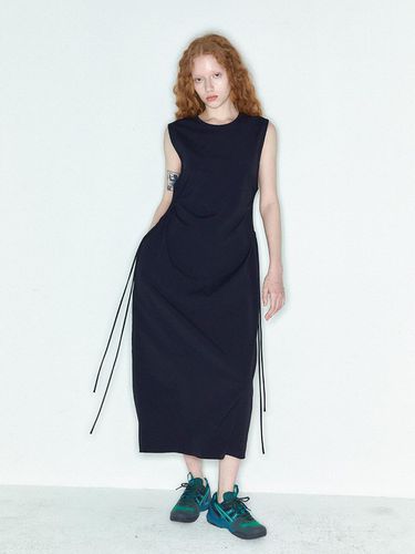 String Point Sleeveless dress BK_K232PSE702 - DEKAVV - Modalova