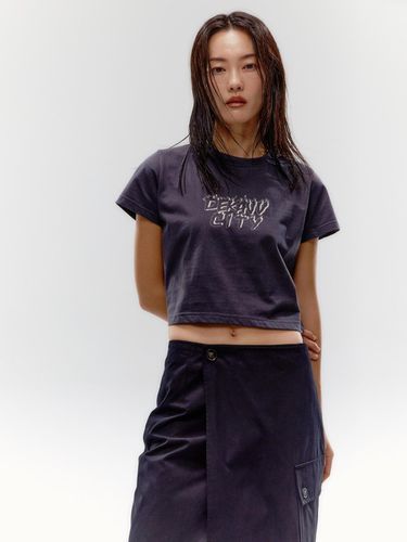 Cropped CITY graphic T-shirt DG_K233PSM002 - DEKAVV - Modalova