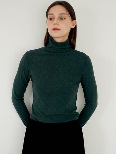 Velvet Touch V-Neck Turtleneck T-Shirt - TSH - Modalova