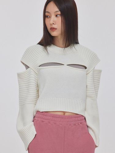 CUTOUT FISHER OVERSIZED KNIT TOP_T226TP110(CR) - TOPGIRL - Modalova