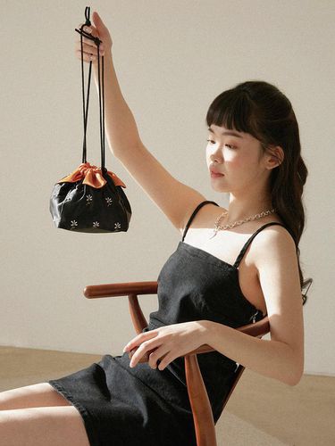 Pumpkin bag black - doublequotes - Modalova