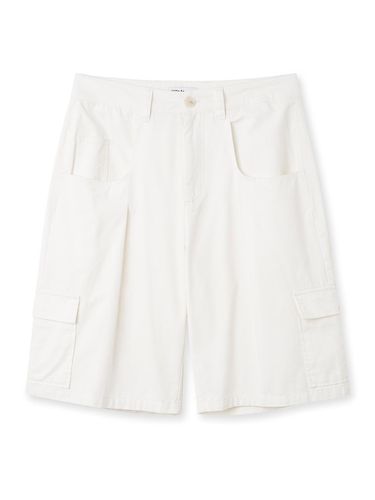 Bermuda Chino Cargo Pants [Off White] - Millo Archive - Modalova